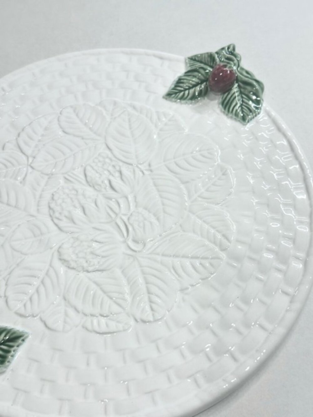 Vintage Studio Nova Portugal Cake Stand Plate Ceramic Strawberry Design White - Picture 4 of 11